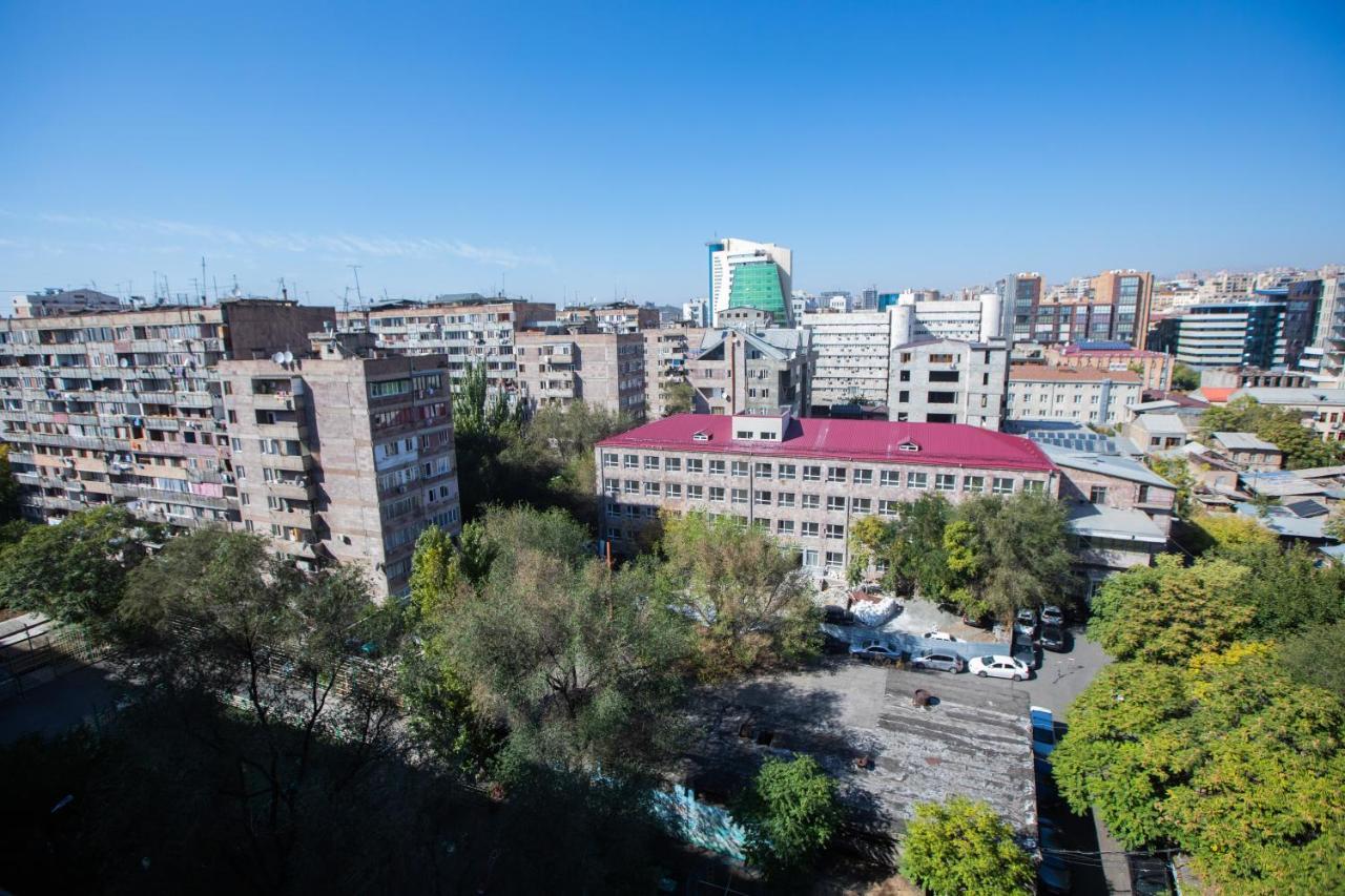 Yereone Hotel Apartment Γιερεβάν Εξωτερικό φωτογραφία