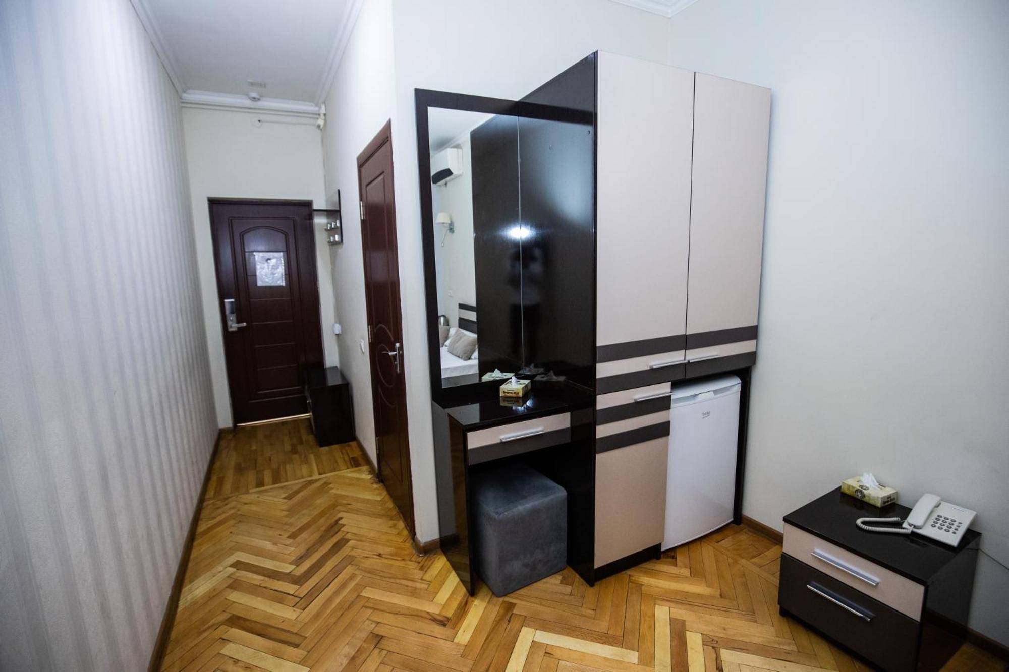 Yereone Hotel Apartment Γιερεβάν Εξωτερικό φωτογραφία