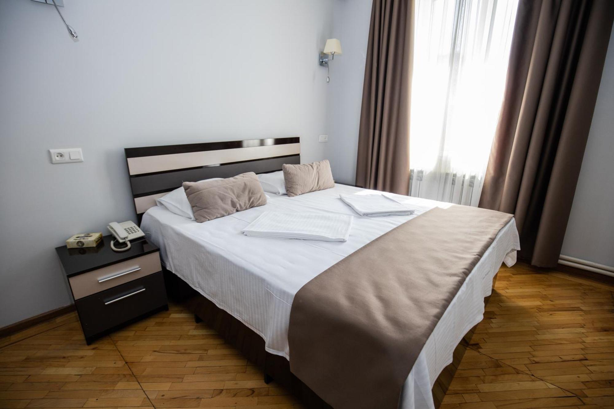 Yereone Hotel Apartment Γιερεβάν Εξωτερικό φωτογραφία