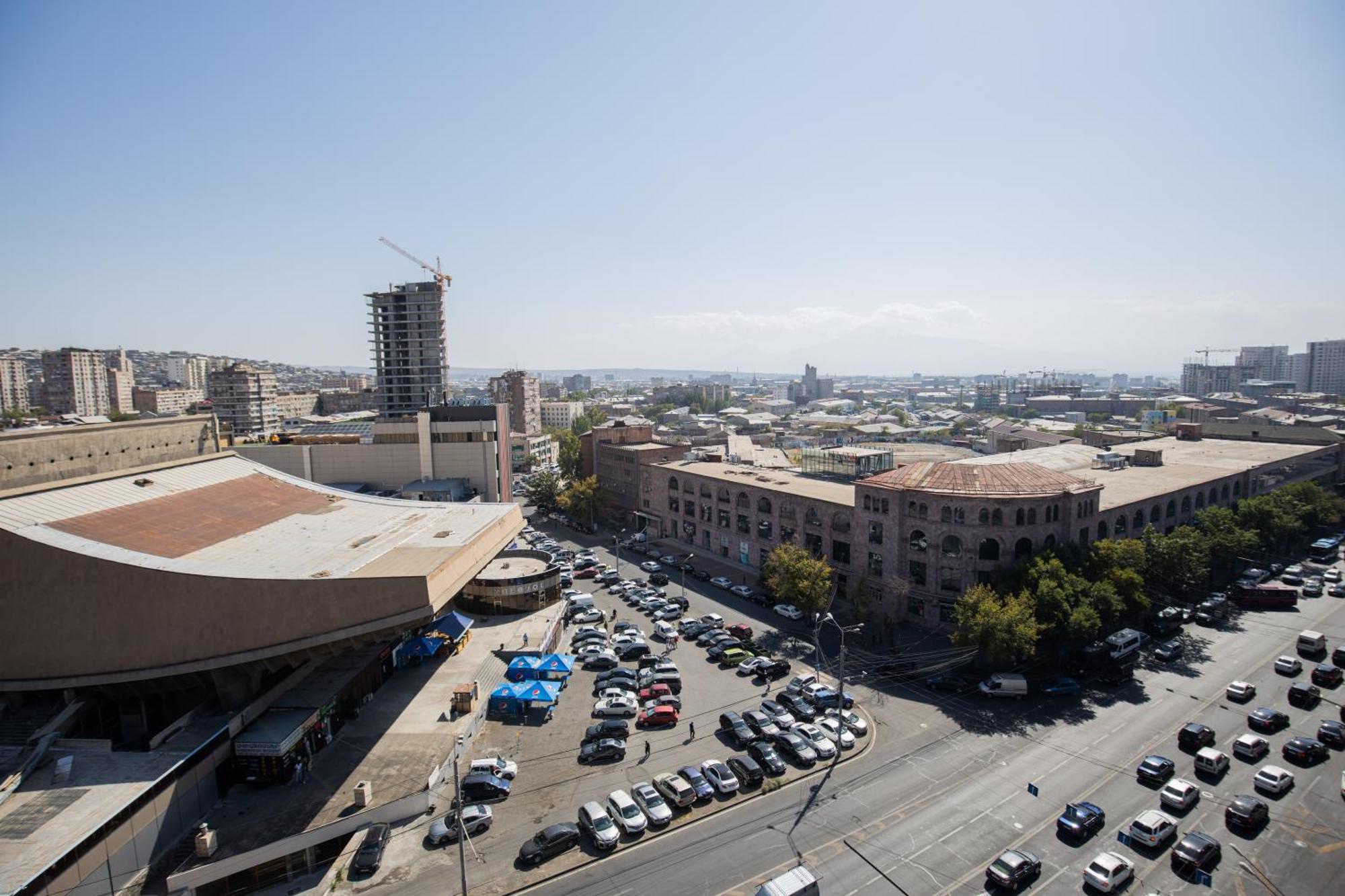 Yereone Hotel Apartment Γιερεβάν Εξωτερικό φωτογραφία