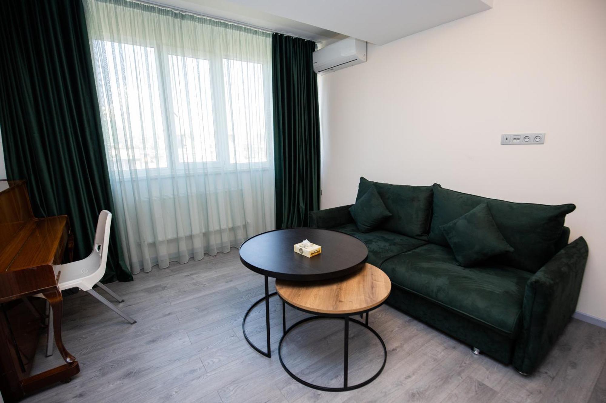 Yereone Hotel Apartment Γιερεβάν Εξωτερικό φωτογραφία